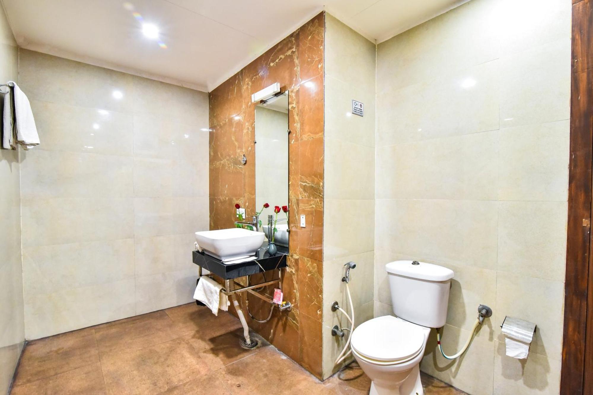 Pinaz Royale Hotel Амритсар Екстериор снимка