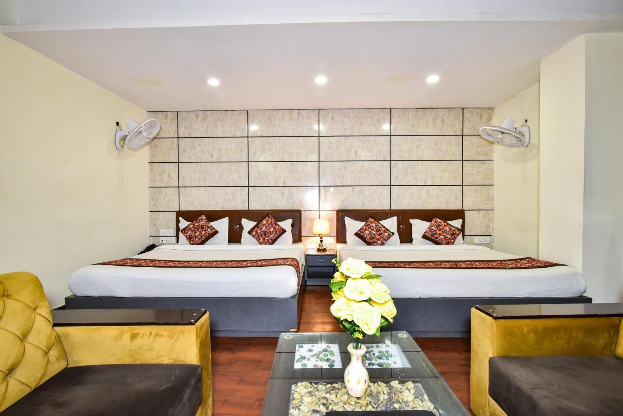 Pinaz Royale Hotel Амритсар Екстериор снимка
