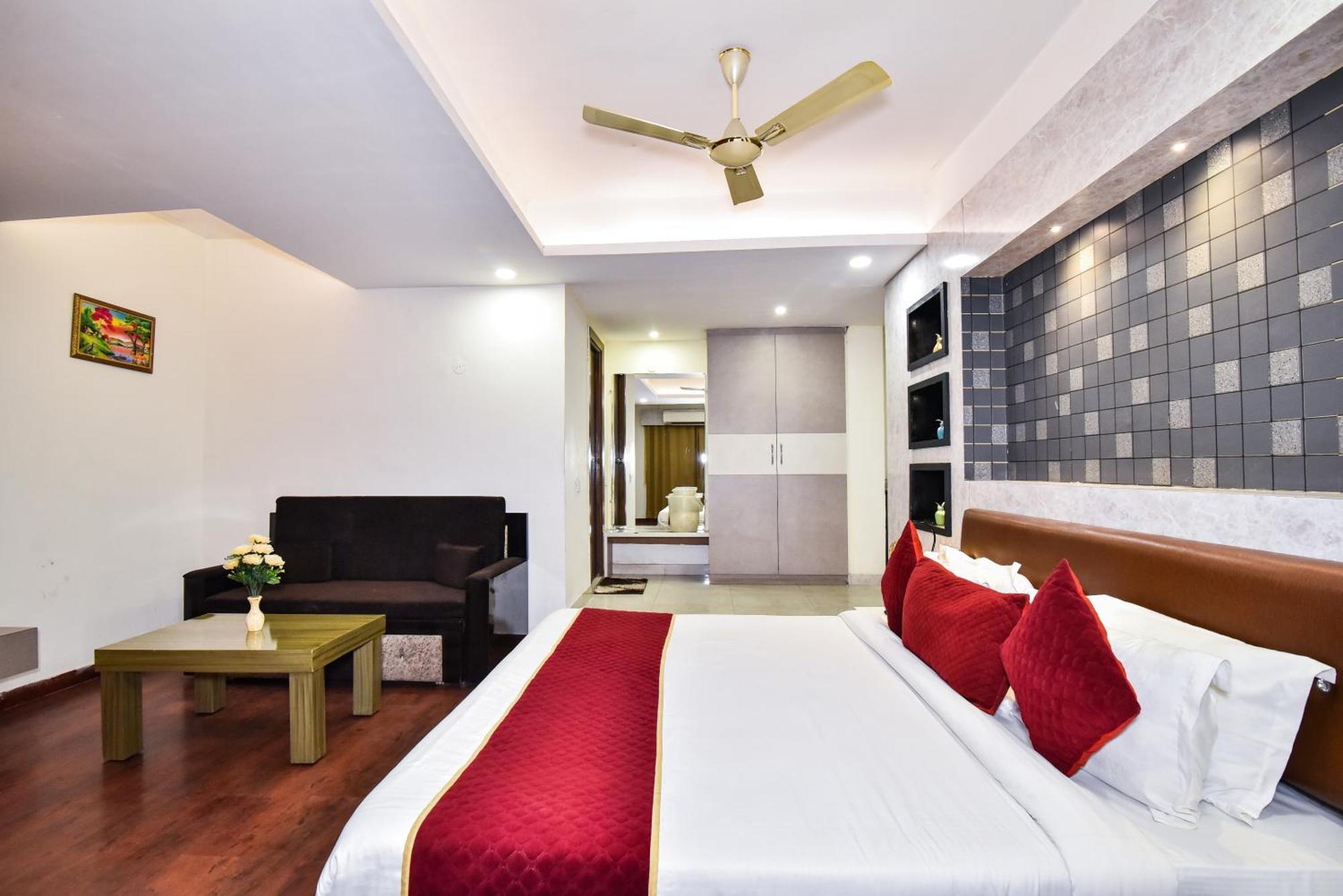 Pinaz Royale Hotel Амритсар Екстериор снимка