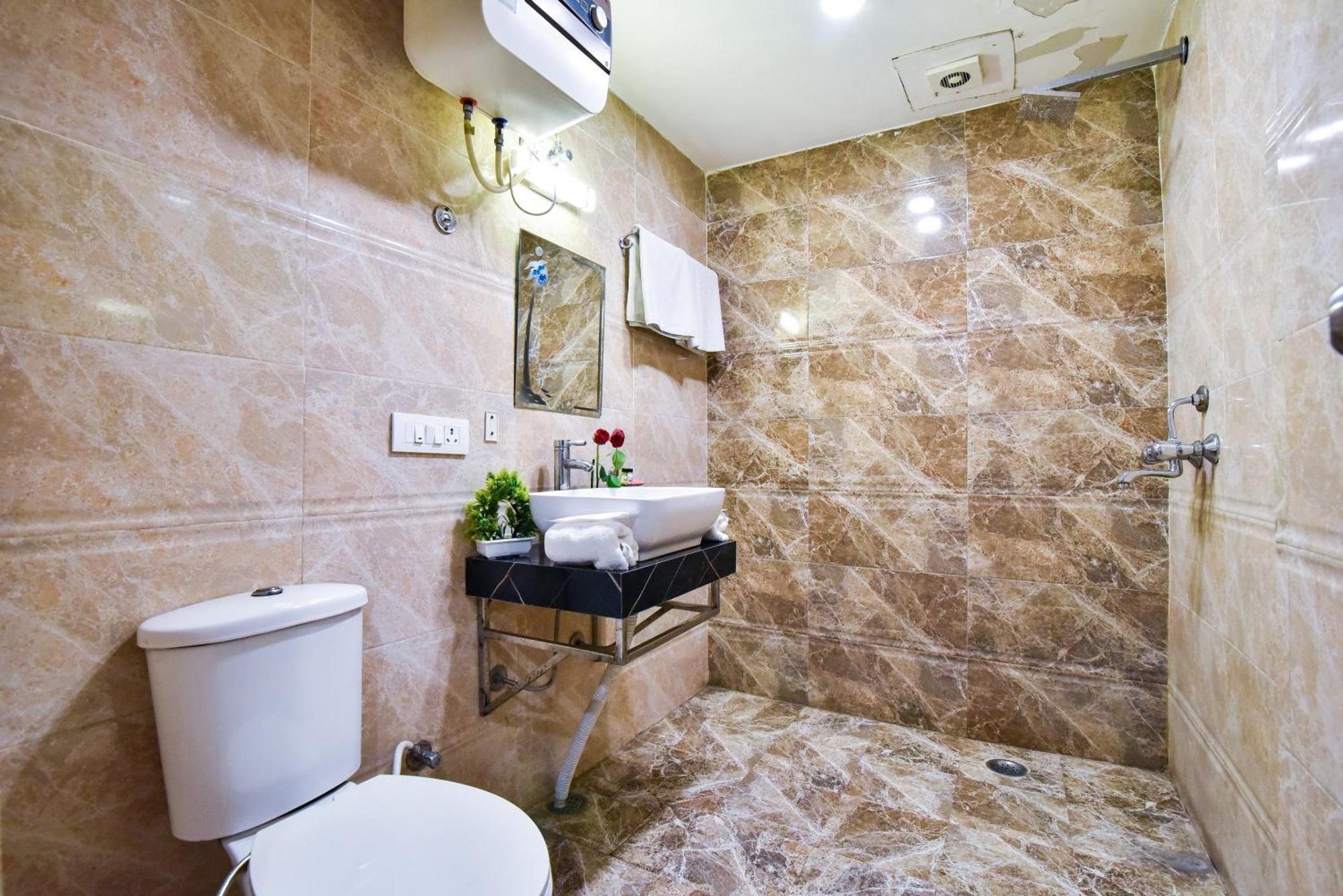 Pinaz Royale Hotel Амритсар Екстериор снимка